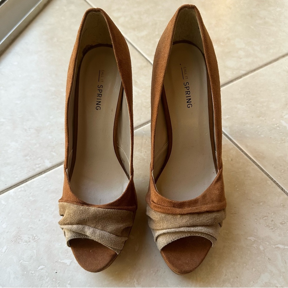 Women shoes size 7.5